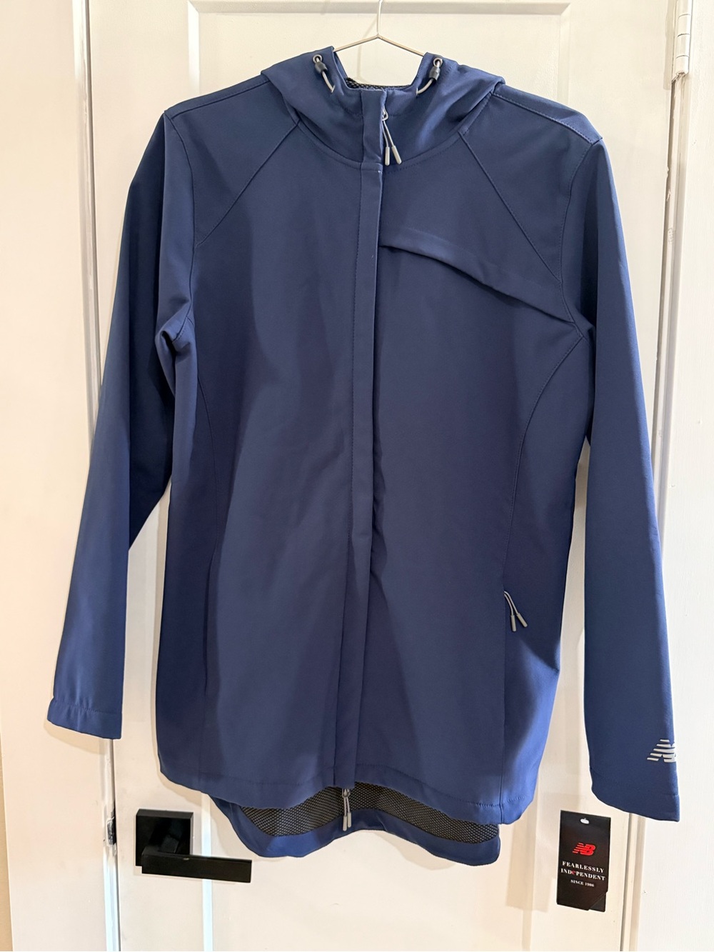 NWT New Balance Soft Shell Lightweight Hooded Jacket Size M